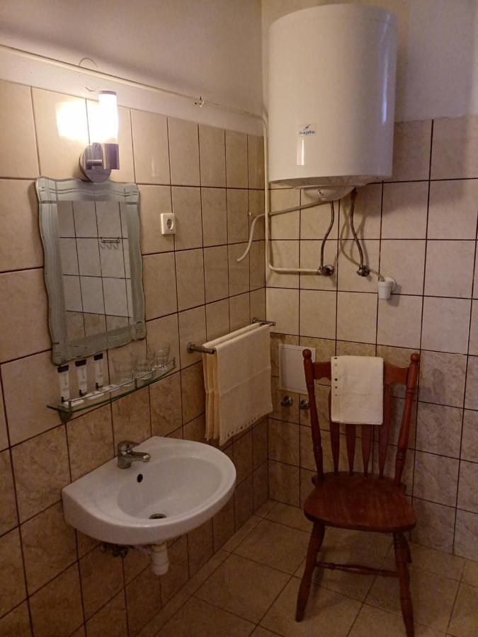 Blues Ryokan Koszeg Ngoại thất bức ảnh