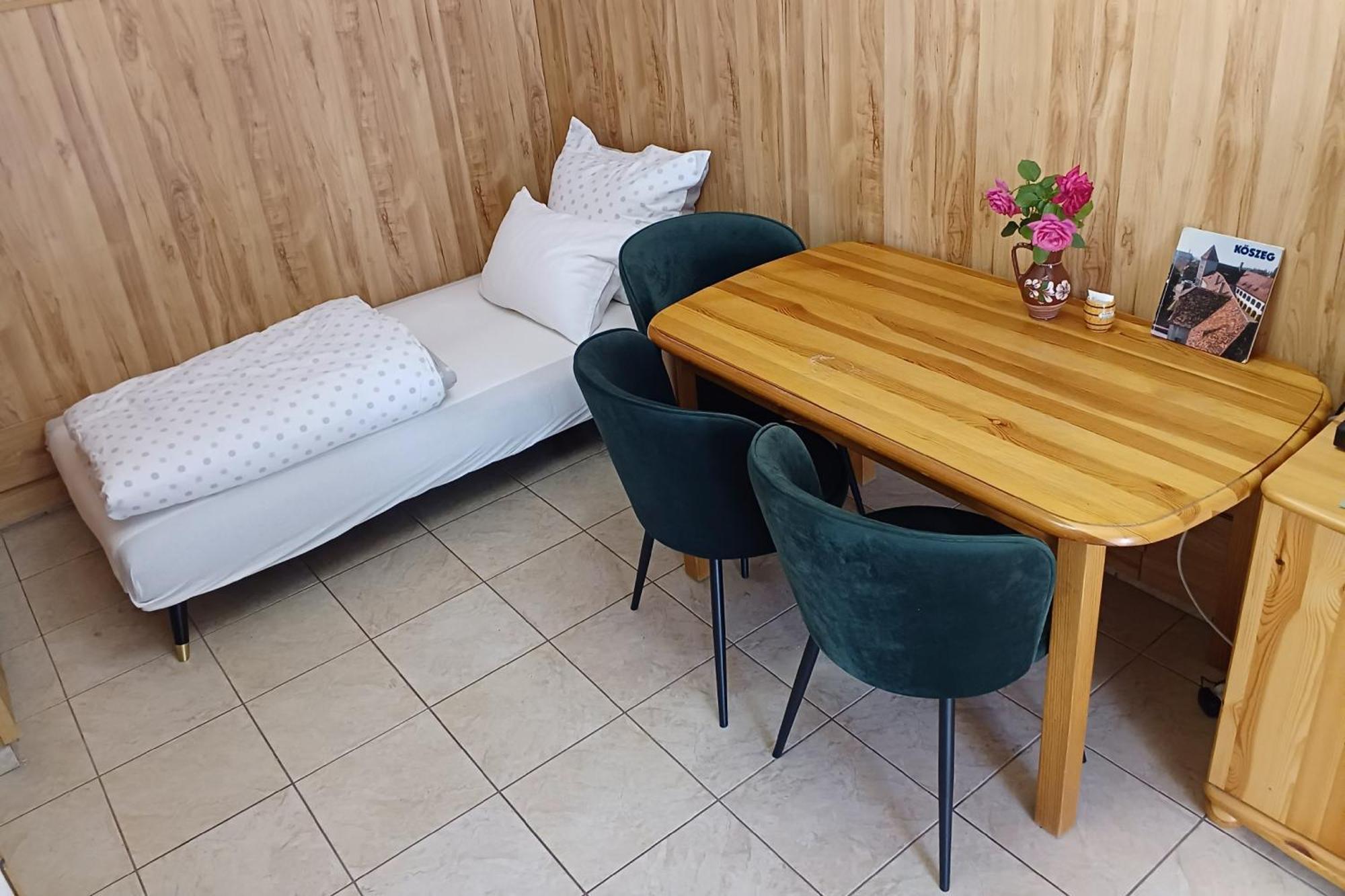 Blues Ryokan Koszeg Ngoại thất bức ảnh